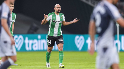 Real Betis'ten Amrabat hamlesi! Antony taktiği uygulanacak