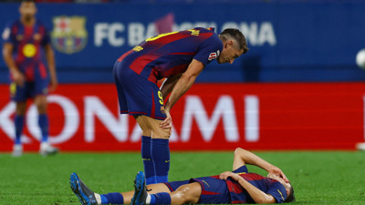 Barcelona'ya Lewandowski şoku! Real Madrid maçında forma giyemeyecek