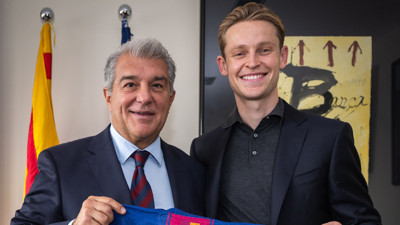 Barcelona, Frenkie de Jong'un sözleşmesini 2029'a kadar uzattı