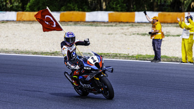 Bulega'nın skandal müdahalesine karşın Toprak Razgatlıoğlu şampiyon oldu!