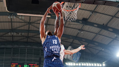 Anadolu Efes, Basketbol Süper Ligi'nde 4'te 4 yaptı