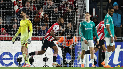 Liverpool, ligde kan kaybetmeye devam ediyor