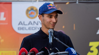 Red Bull sporcusu Toprak Razgatlıoğlu, memleketi Alanya’da coşkuyla karşılandı