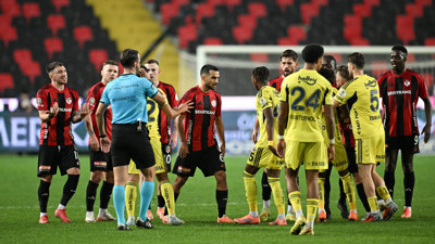 beIN Trio ekibi Gaziantep FK-Fenerbahçe maçını yorumladı! "Böyle bir acımasızlık olmaz"
