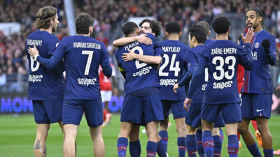 PSG, 837 milyon euroluk gelirle rekor kırdı