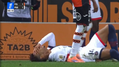 Desire Doue, gözyaşlarıyla sahayı terk etti