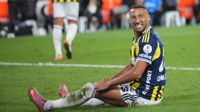 Cenk Tosun, eski takım arkadaşının yanına gidiyor