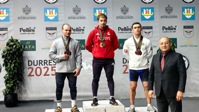 Milli halterci Yusuf Fehmi Genç, Avrupa şampiyonu oldu