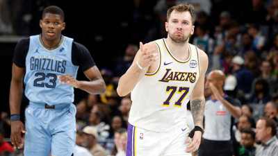 Luka Doncic, 44 sayıyla Lakers'ı galibiyete taşıdı