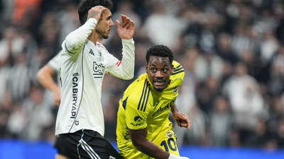 Jhon Duran'dan geri dönüş sözleri: "Gurur duyuyorum"