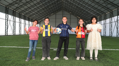 "sarı fırtına" lakaplı Gül Yıldız istedi, mezraya halı saha yapıldı