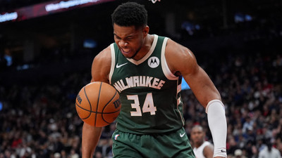 Giannis Antetokounmpo'dan Ergin Ataman'a destek