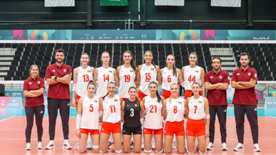 A Milli Kadın Voleybol Takımı, İran'a set vermedi