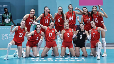 Kadın Milli Voleybol Takımı, İslami Dayanışma Oyunları'nda finalde
