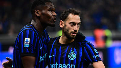 Hakan Çalhanoğlu ayın futbolcusu seçildi