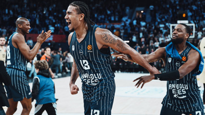 Nefes kesen maçı Anadolu Efes kazandı