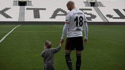 Vaclav Cerny, kızına Tüpraş Stadyumu'nu gezdirdi