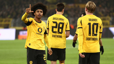 Borussia Dortmund evinde Villarreal'i 4 gol ile geçti!