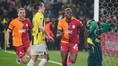 Victor Osimhen Fenerbahçe derbisinde oynayacak!