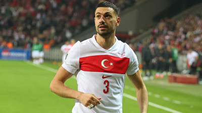 Merih Demiral'dan 3 yıllık imza! Resmi açıklama bekleniyor