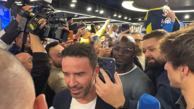 Fenerbahçe taraftarından Appiah ve Serdar Kulbilge'ye büyük ilgi