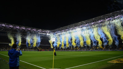 Kadıköy'de görsel şölen! Galatasaraylı futbolcular da izledi