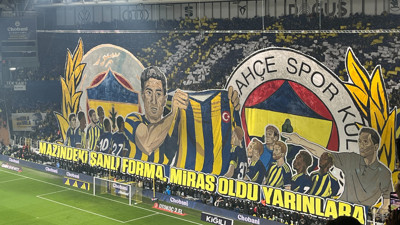 Kadıköy'de koreografi ve görsel şov! Futbolcular çok şaşırdı