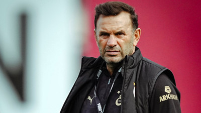 Okan Buruk: Sahaya 11 kişi çıktığımız sürece eksik değiliz