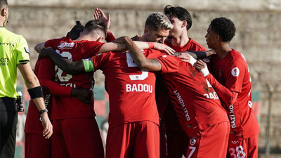 Gaziantep FK deplasmanda 2 golle Yalova FK'yı mağlup etti