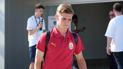 Okan Buruk'un planlarını bozan karar! G.Saray'a geri dönüyor