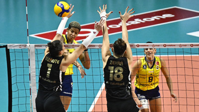 VakıfBank, Fenerbahçe deplasmanında kazandı