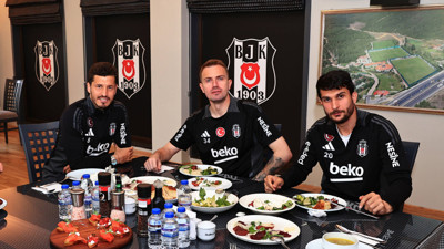 Mert Günok Beşiktaş'a sözleşmesini feshedip Fenerbahçe'ye imza atacak