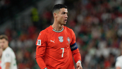 Cristiano Ronaldo Manchester United'ı satın mı alacak?