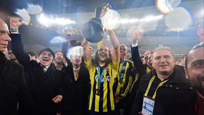 İsmail Yüksek ve  Guendouzi, oyunun kontrolünü ellerine aldılar