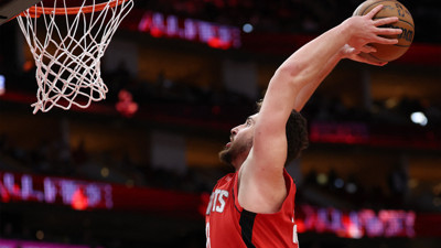 Alperen Şengün 21 sayıyla galibiyeti getirdi