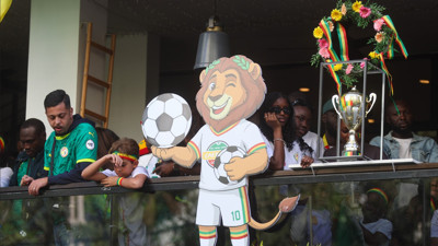 Senegal Milli Takımı, Dakar'da şampiyonluk turu attı