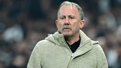 Sergen Yalçın Fransız kulübü Lig 1'e çıkmasın diye dua ediyor