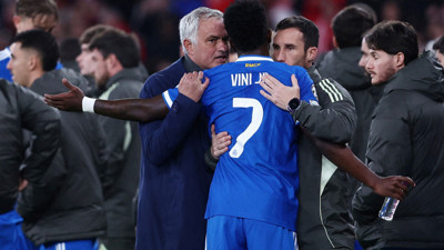 Sporting Lisbon-Santa Clara maçından sonra Benfica'dan yaylım ateşi