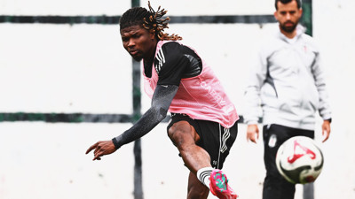 Sergen Yalçın Emirhan Topçu ve El Bilal Toure'ye forma verecek