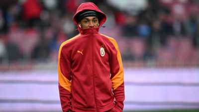 Ne Bayern Münih istiyor ne Galatasaray! Sacha Boey ortada kaldı