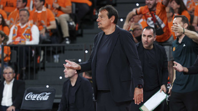 Ergin Ataman soruya kızdı toplantıyı terk etti! "Takımdan ayrılırım dediniz..."
