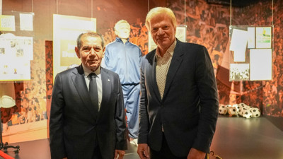 Dursun Özbek ile Oliver Kahn arasında görüşme! CEO olarak...