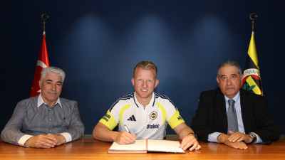 Fenerbahçe resmen açıkladı! Dirk Kuyt geri döndü