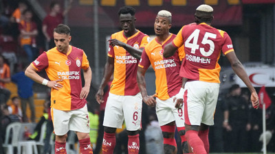 Dursun Özbek'ten Davinson Sanchez kararı: Satılık değil!