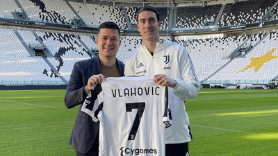 Dusan Vlahovic'in menajeri İstanbul'a geliyor! Serdal Adalı'yla flaş görüşme