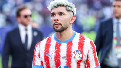 Galatasaray'dan Enciso'ya: Batrakov, Can Uzun, Mora'yı alamazsan seni transfer edeceğiz