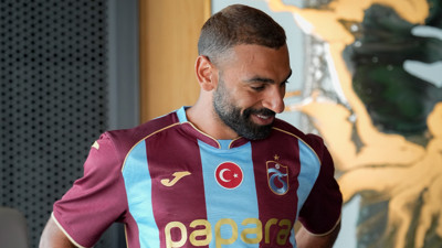Salah resmen Trabzonspor'da! İşte yıldız futbolcunun KAP açıklaması