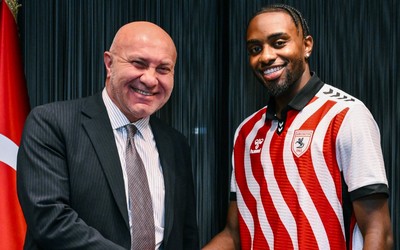 Samsunspor, Kongolu orta saha oyuncusu Antoine Makoumbou'yu transfer etti