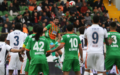 MAÇ ÖZETİ | Alanyaspor 1-2 Başakşehir (Trendyol Süper Lig)