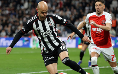 Vaclav Cerny, eşi Denisa Cerna'nın sağlık sorunları yüzünden futbolu unuttu